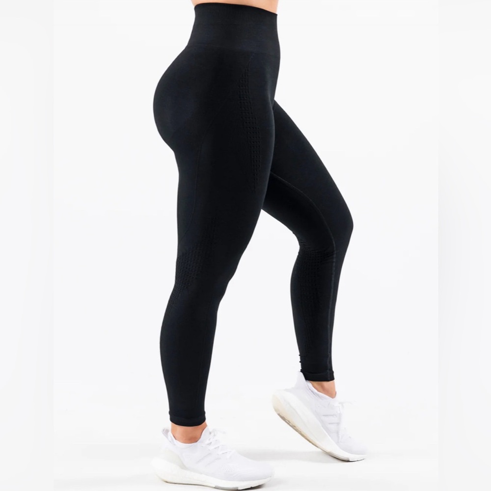 ALPHALETE AMPLIFY CONTOUR LEGGING